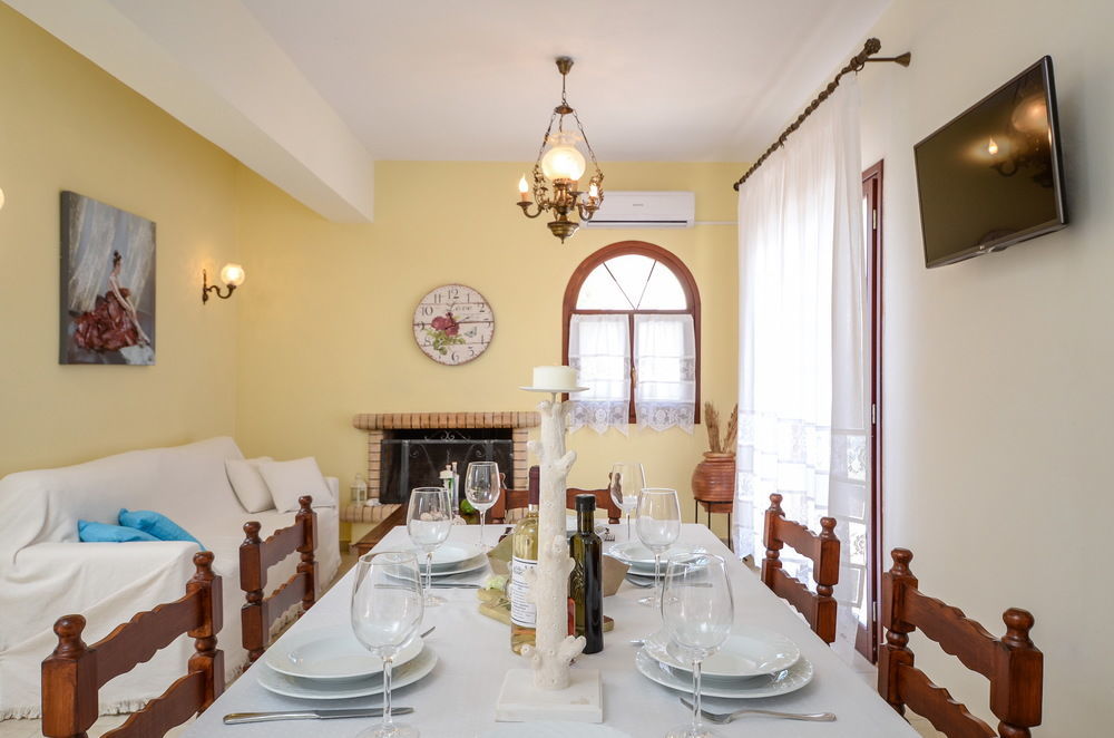 Villa Of Roses In Naxos - Private Villa With Pool Naxos City Exterior photo